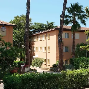 Hotel The Church Village